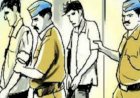 शस्त्र बाळगल्या प्रकरणी पोलिसांकडून दोघांना अटक