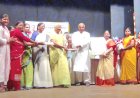डॉ. सुधा कोठारी यांना ‘स्वर्गीय कांचनताई परुळेकर स्मृती गौरव प्रथम पुरस्कार’ प्रदान