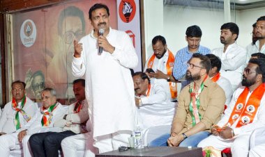 Khed | गद्दारांना त्यांची जागा दाखवण्याचे काम महाराष्ट्र करणार - जयंत पाटील