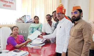 Corporation election | राजगुरूनगर नगरपरिषद निवडणूक: नगराध्यक्ष पदासाठी शक्तीप्रदर्शन करत ३ उमेदवारी अर्ज दाखल