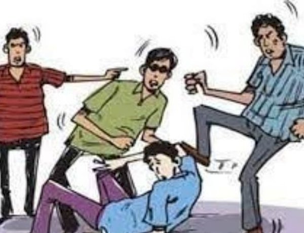 Khed crime | राजगुरूनगर मार्केटयार्ड परिसरात तरुणाला मारहाण; १,२०० रुपये जबरीने काढून घेतल्याचा आरोप, सात जणांविरुद्ध गुन्हा