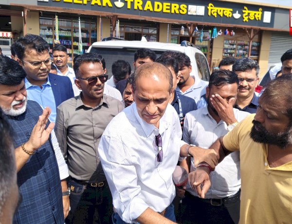 चाकण एमआयडीसी पाहणी दौऱ्यात शेतकऱ्यांचा संताप; ‘दादागिरी खपवून घेणार नाही, अन्याय झाल्यास आत्महत्या करू’ असा इशारा
