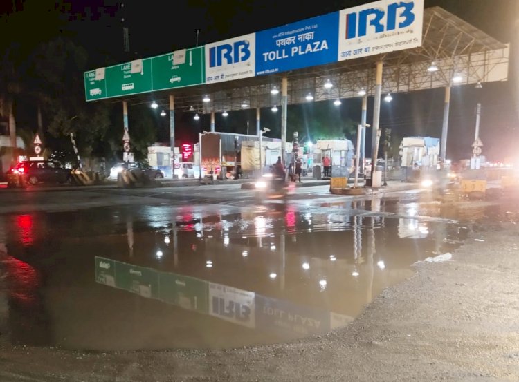राजगुरूनगर व मोशी टोलनाका मुदत ८ ऑक्टोबरला समाप्त.नाशिकफाटा ते राजगुरूनगर राष्टीय महामार्ग समस्यांच्या विळख्यात.