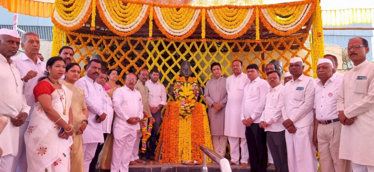 Rajgurungar | हुतात्मा राजगुरू,भगतसिंग,सुखदेव पुण्यतिथी तथा शहीददिनी अनेक मान्यवरांकडून अभिवादन